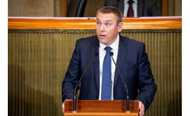 photo_sg.jpg